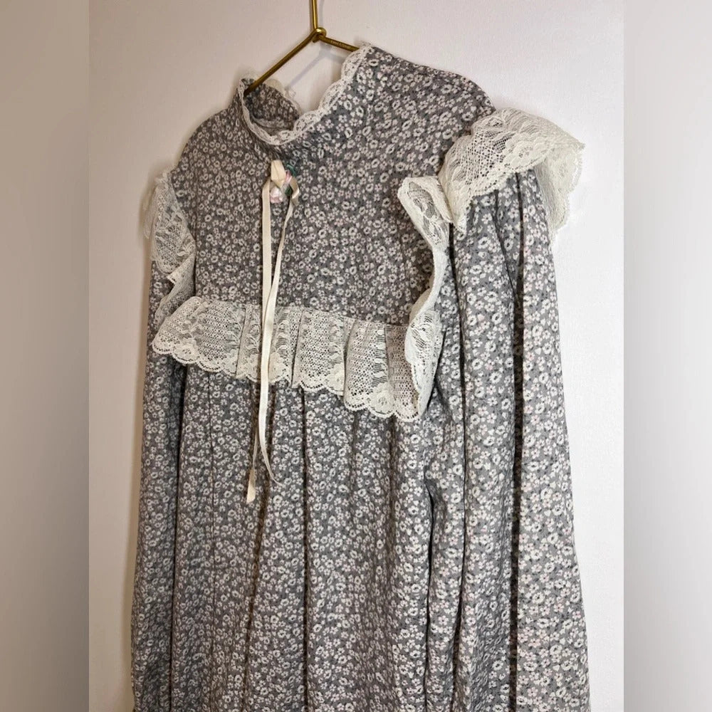 Vintage Cinderella Floral Girls Long Dress