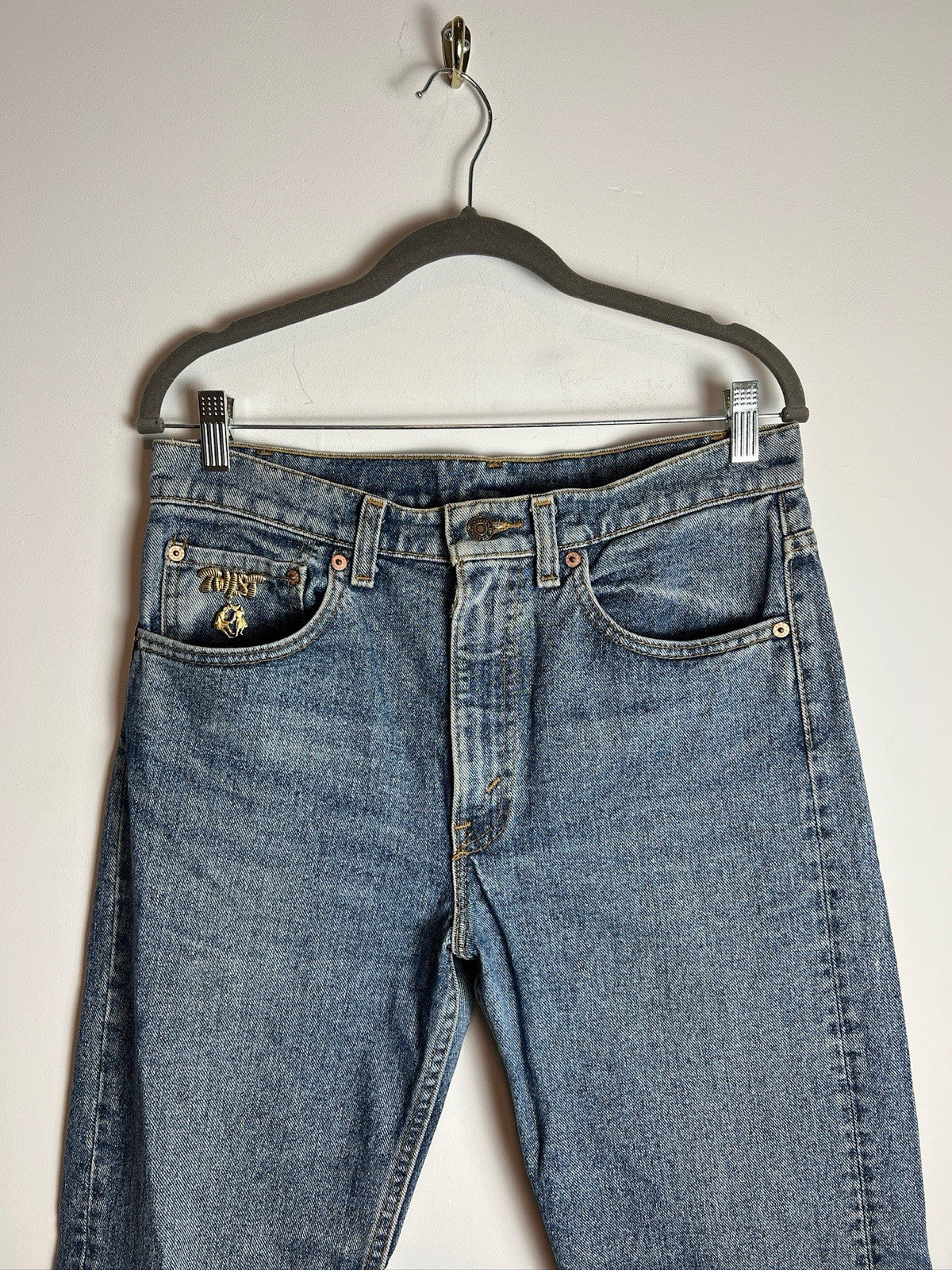 Vintage Levis 505 Jeans 32 Blue Twist Gold Pin