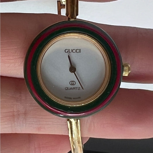 Authentic Vintage Gucci Change Bezel Gold Tone Watch