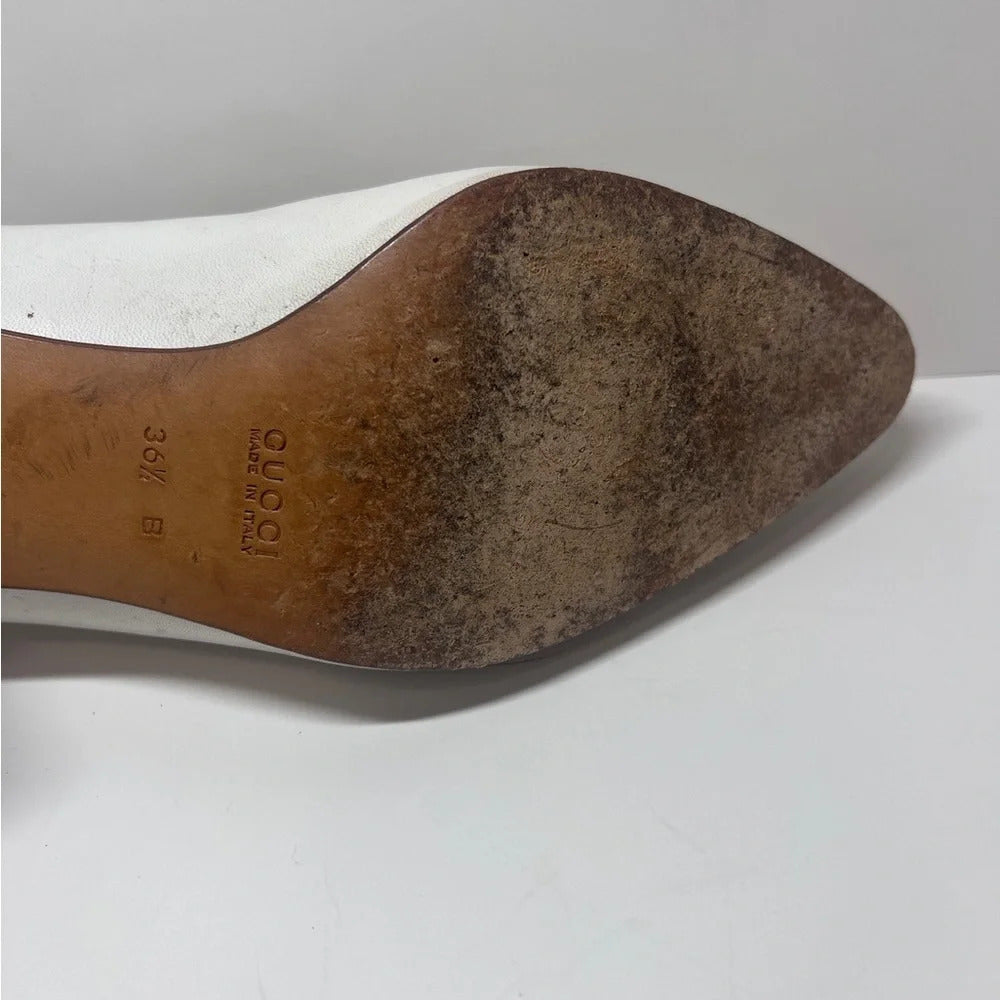 Vintage Gucci White Low Pump Heel with Gold Details