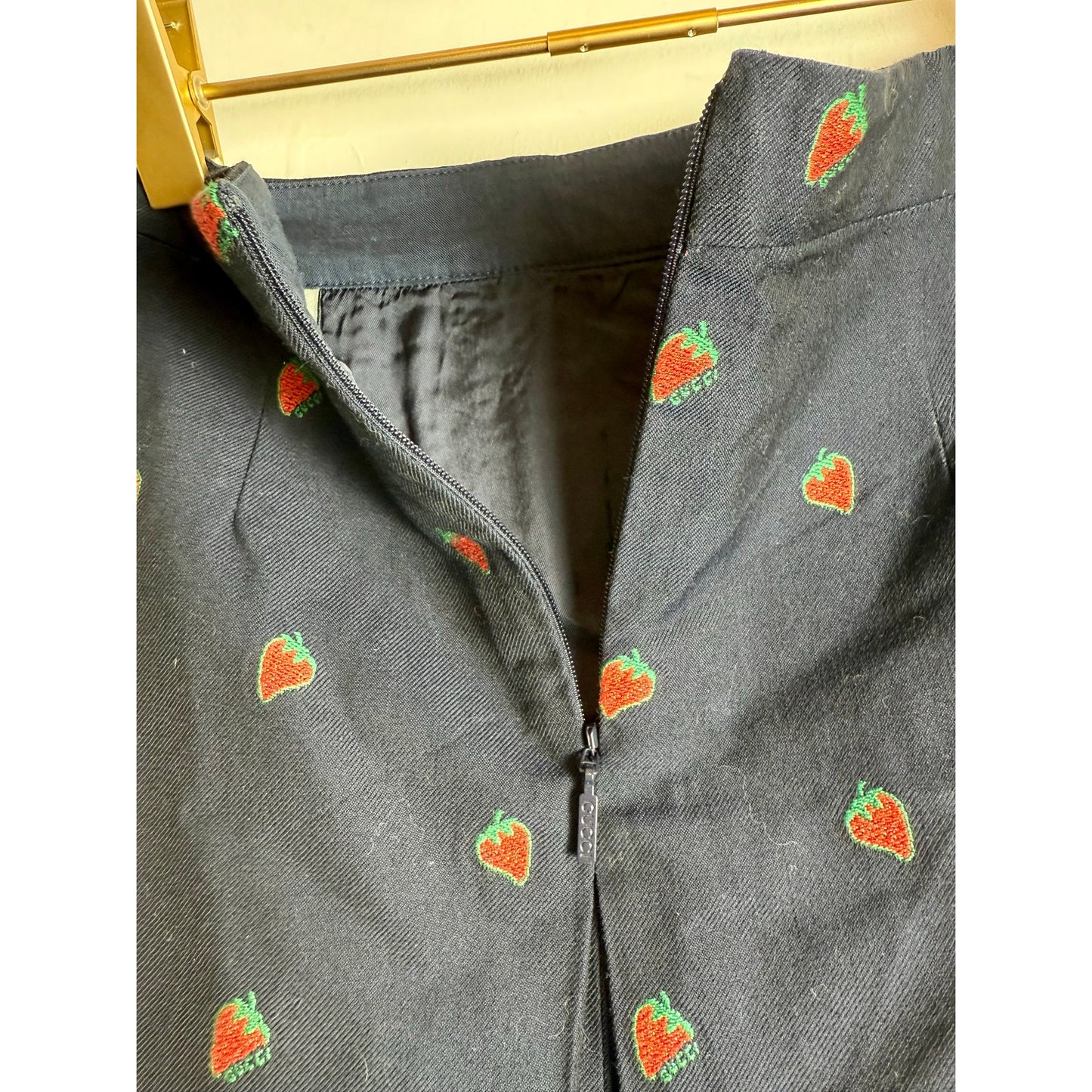 Gucci strawberry skirt girls size 8 made in Italy