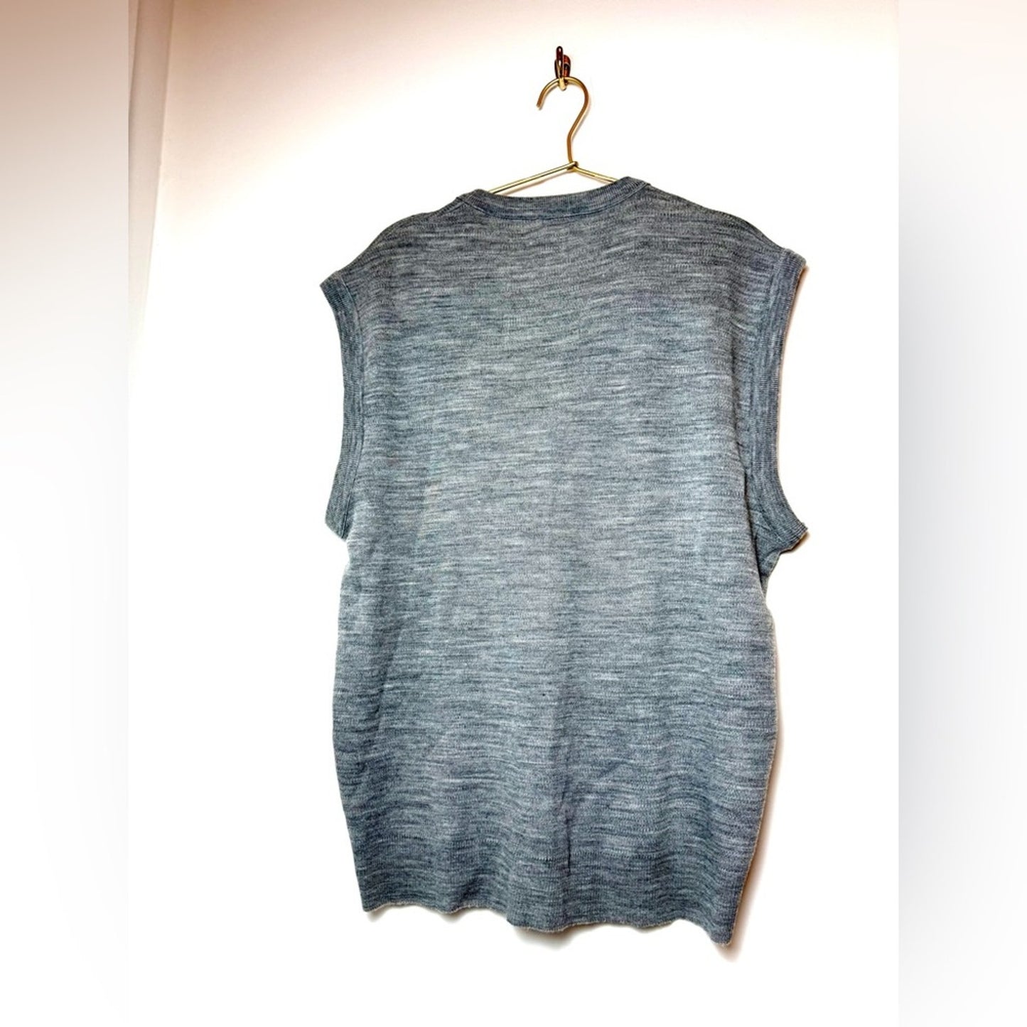 Vintage Izod Sweater Vest Mens Large Gray Made USA Acrylic Crest Logo Preppy 90s