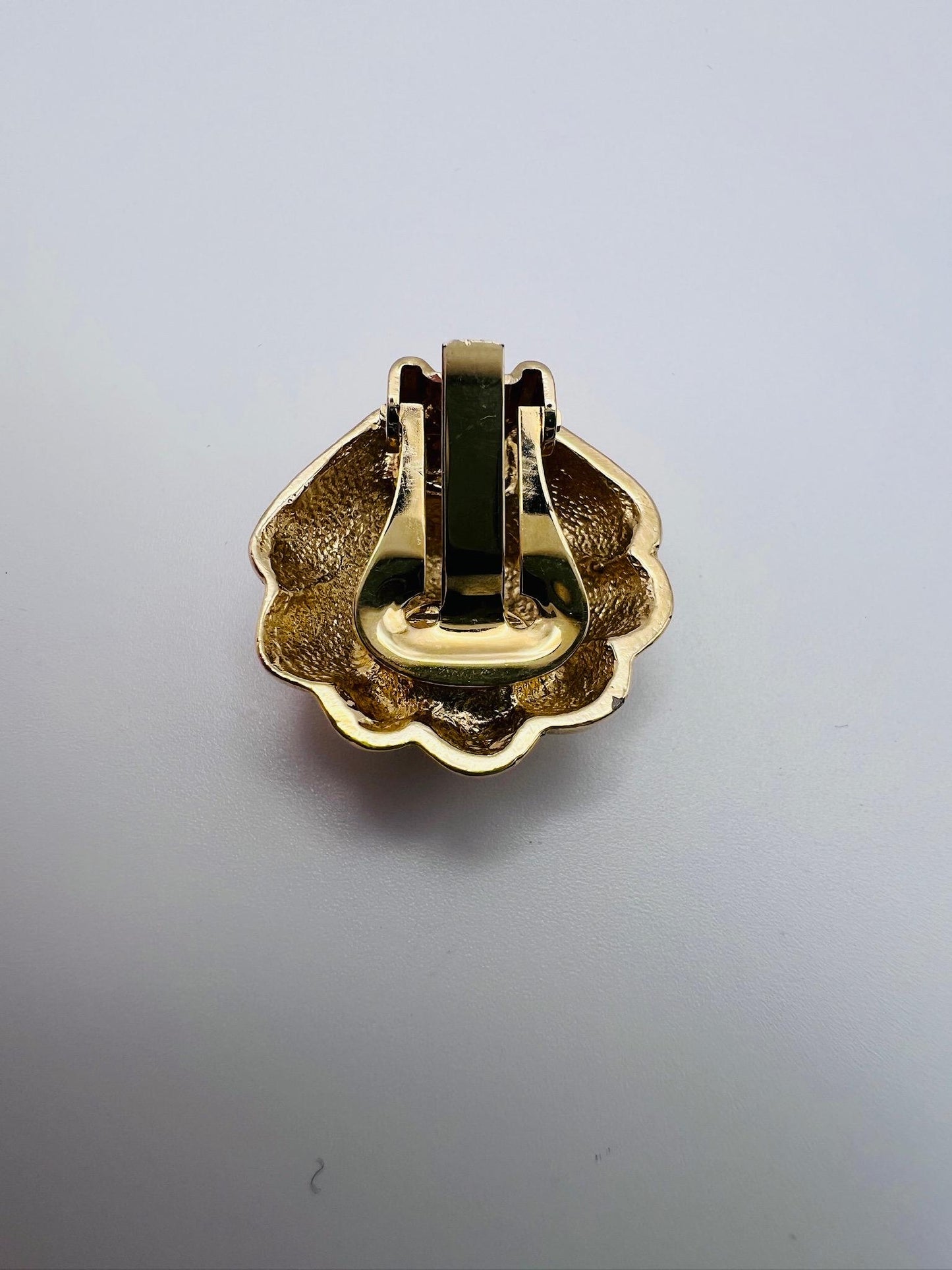 Vintage Gold Tone Shell Earrings Clip On Studs