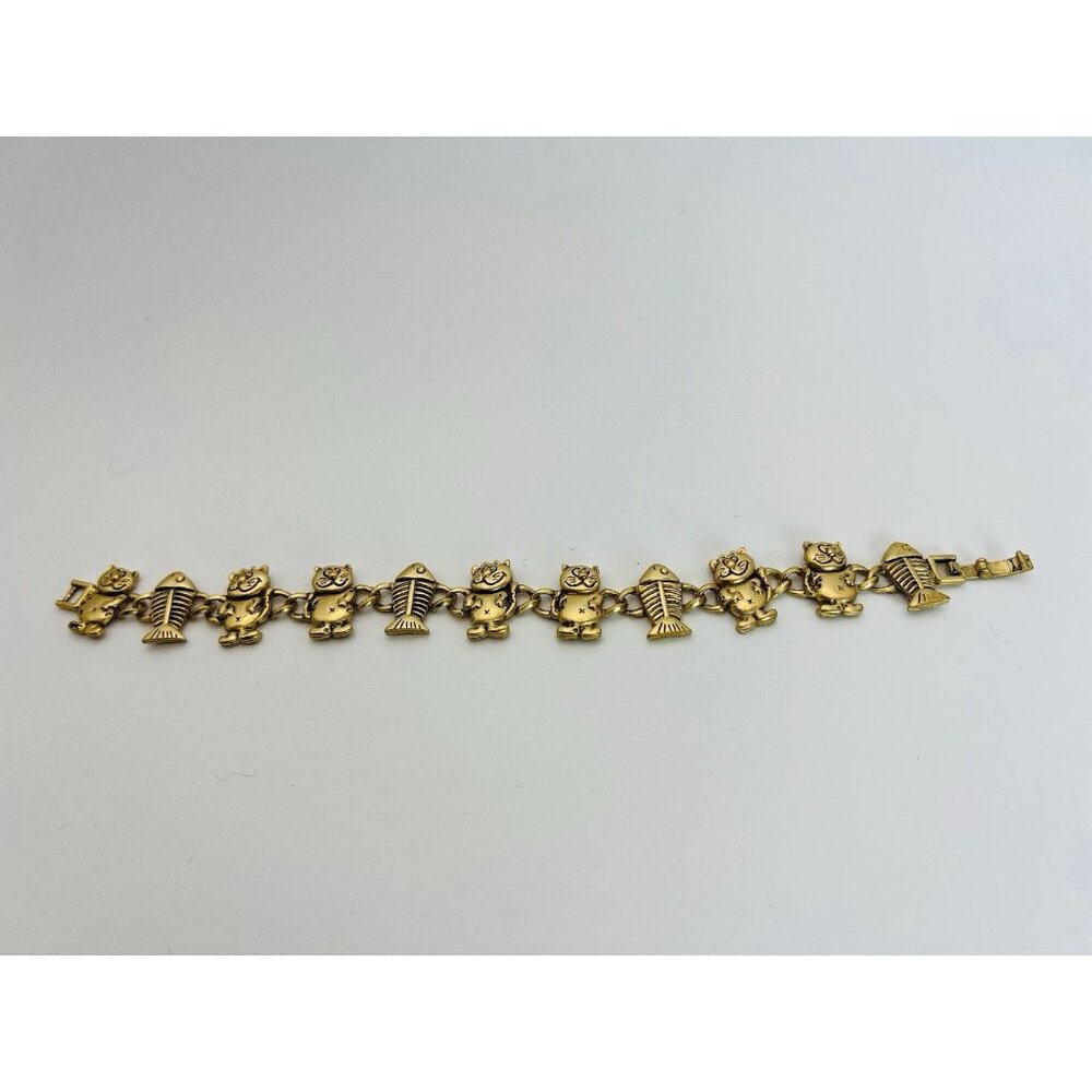Adorable Vintage Gold Tone Kitten/Cats Fish Charm Bracelet